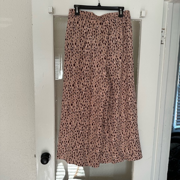 Anthropologie Leopard Print Loose Pants - Picture 4 of 4